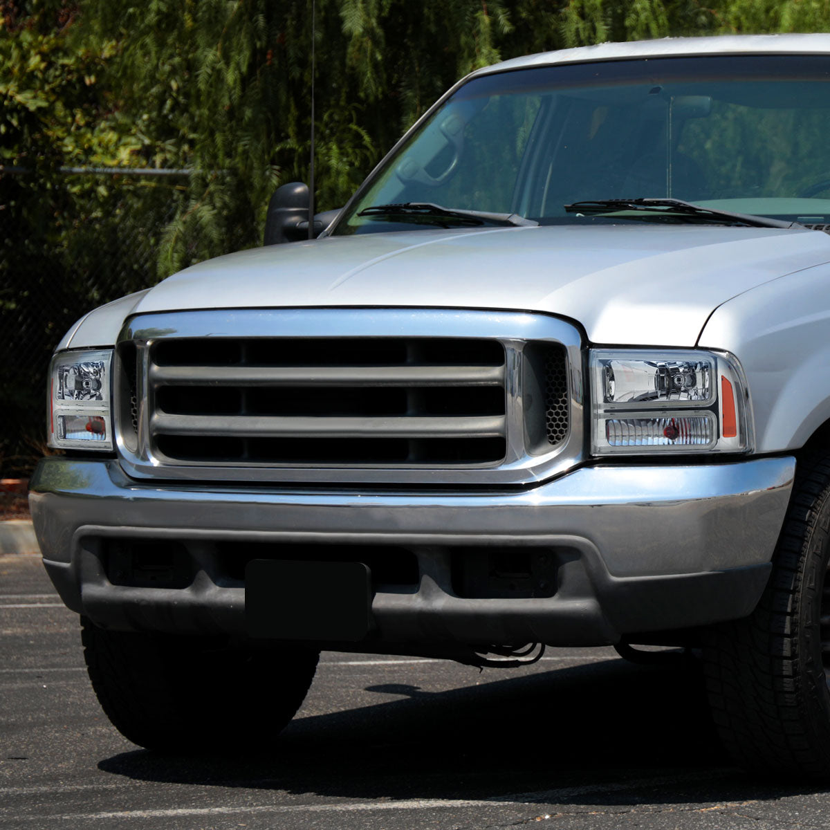 1999-2004 Ford F-250/F-350/F-450/F-550/2000-2004 Excursion Euro Factory Style Headlights with Dual LED C-Bar (Chrome Housing/Clear Lens)
