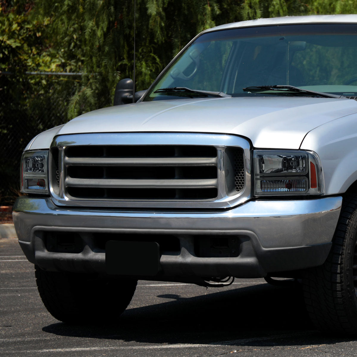 1999-2004 Ford F-250/F-350/F-450/F-550/2000-2004 Excursion Euro Factory Style Headlights with Dual LED C-Bar (Chrome Housing/Smoked Lens)