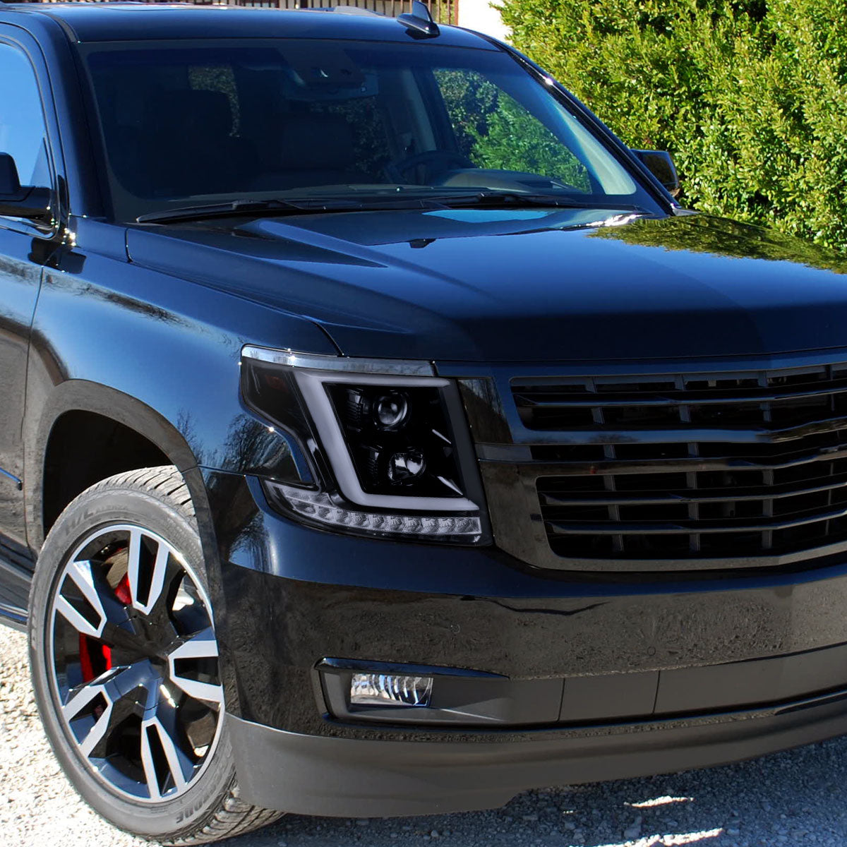 2015-2020 Chevrolet Tahoe Suburban/ 2016-2019 Suburban 3500HD LED C-Bar Projector Headlights w/ LED Turn Signal Lights (Glossy Black Housing/Smoked Lens)