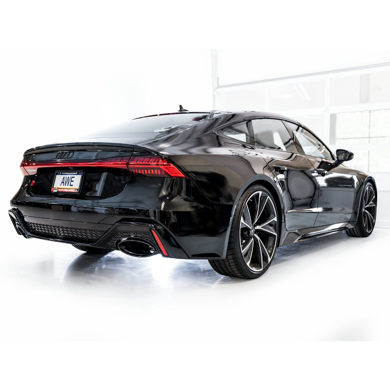 AWE Tuning SwitchPath Cat-back Exhaust w/Diamond Black Tips for 2021-2023 Audi C8 RS6/RS7