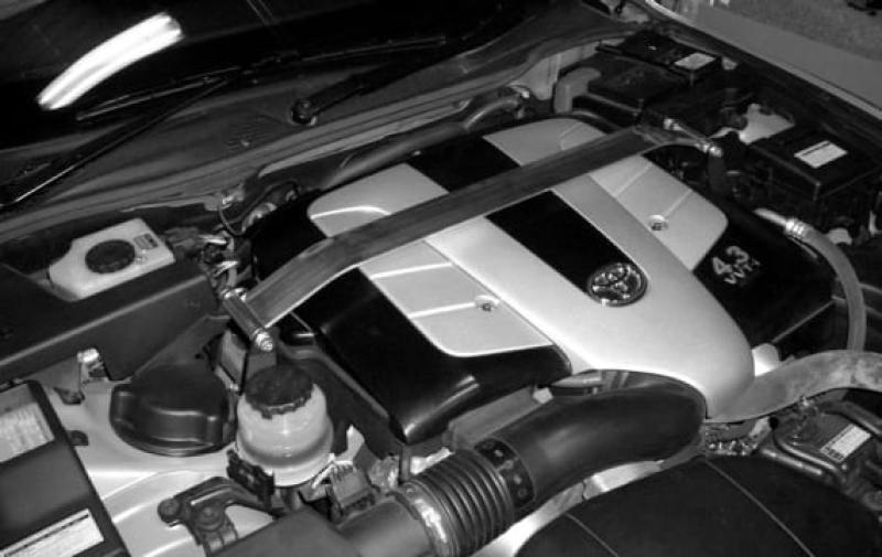 Cusco 01-10 Lexus SC430 UZZ40 4.3L 3UZ-FE V8 Strut Bar OS - Front-Strut Bars-Cusco