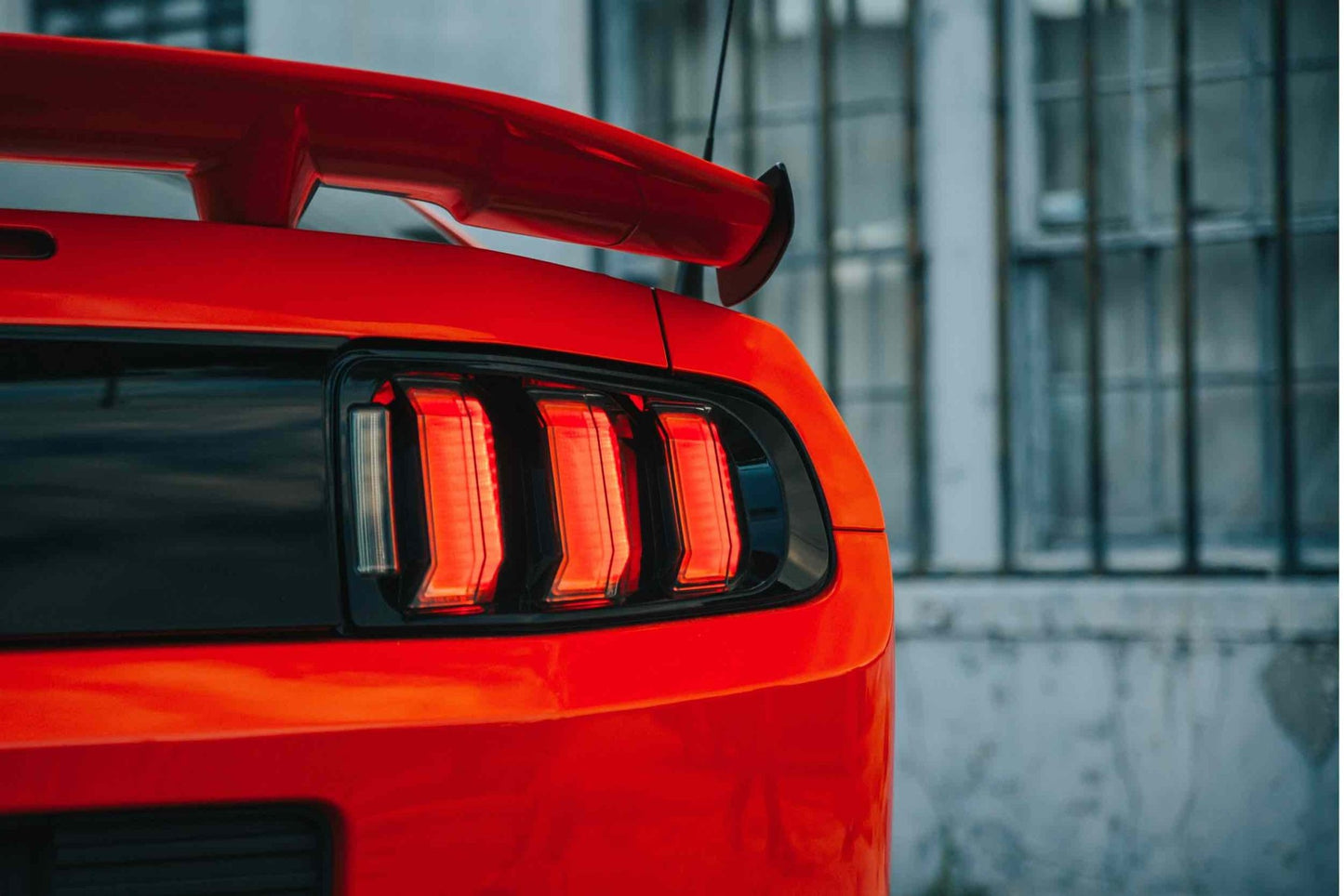 Ford Mustang (10 - 12) (Pair / Facelift / Smoked): Morimoto XB LED Tails - Tail Lights - Morimoto XB LED Tails