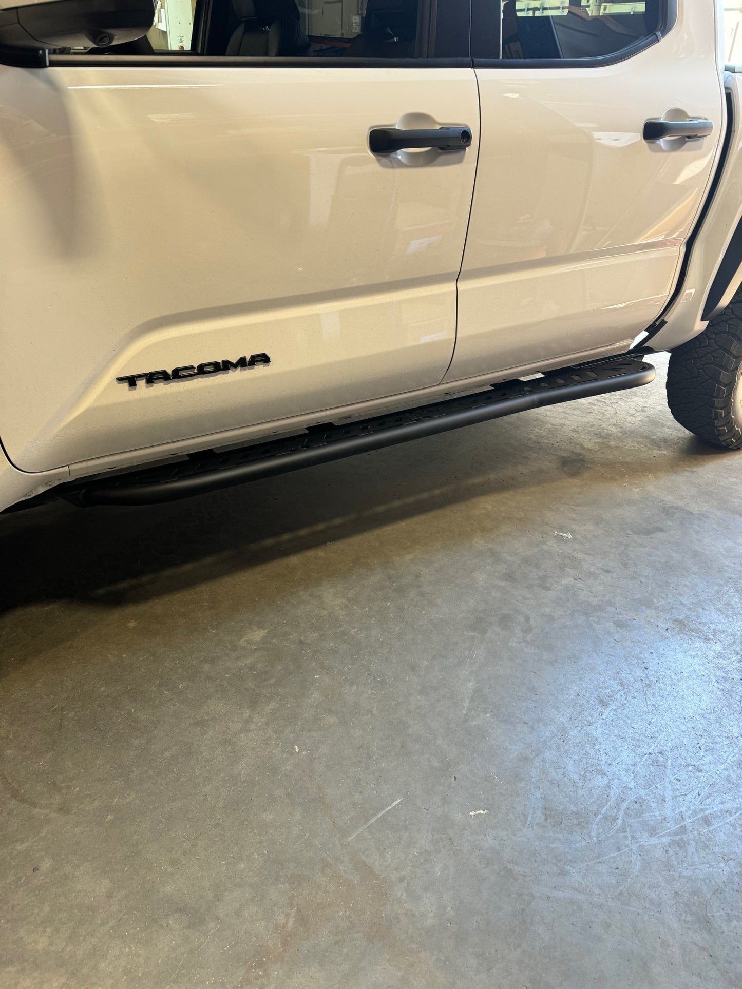 Greenlane Offroad 4TH GEN TACOMA ALUMINUM SLIDERS WITH REAR KICK OUT