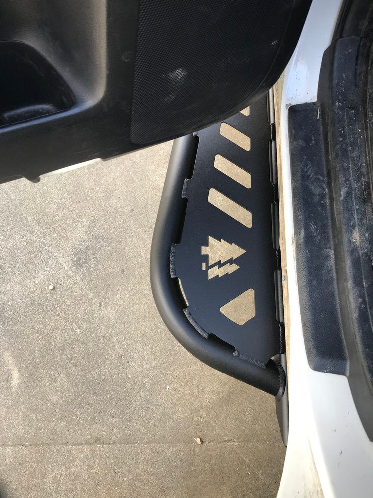 Greenlane Offroad 5TH GEN 4RUNNER ALUMINUM SLIDERS WITH REAR KICK OUT