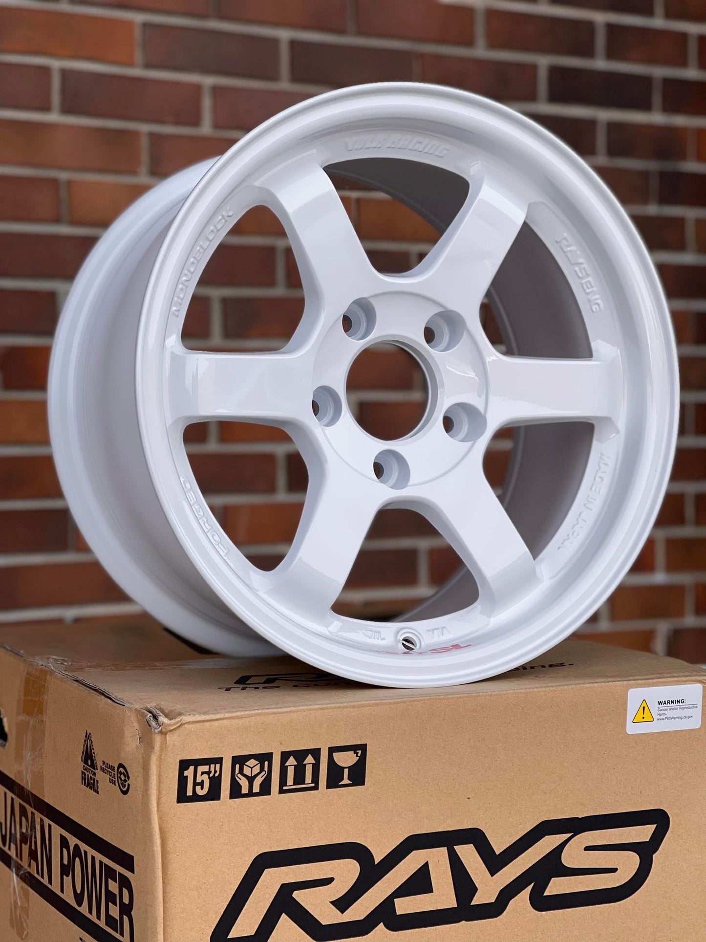 VOLK RACING TE37SL 15x8.0 +32 5x114.3 DASH WHITE