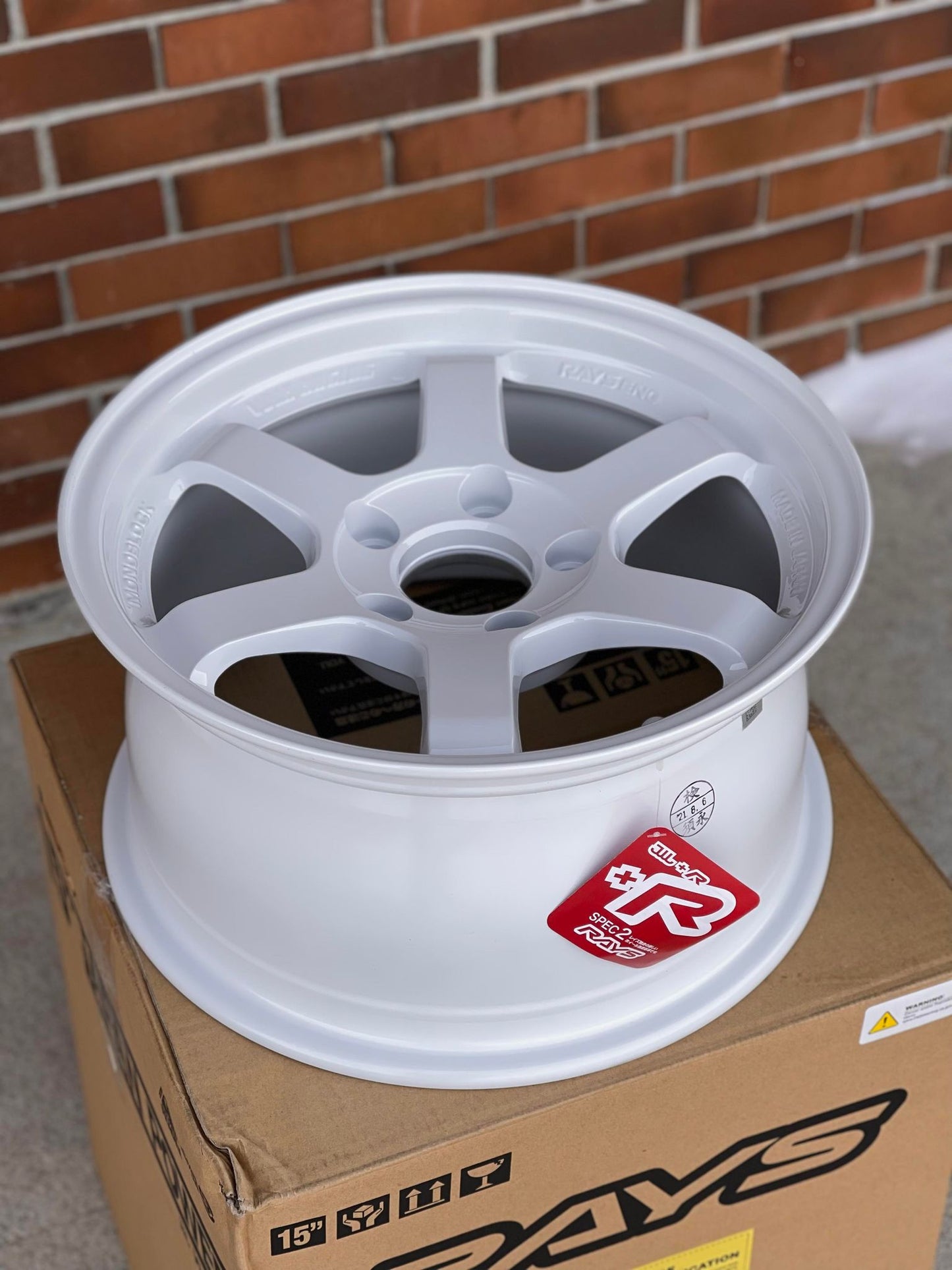VOLK RACING TE37SL 15x8.0 +32 5x114.3 DASH WHITE