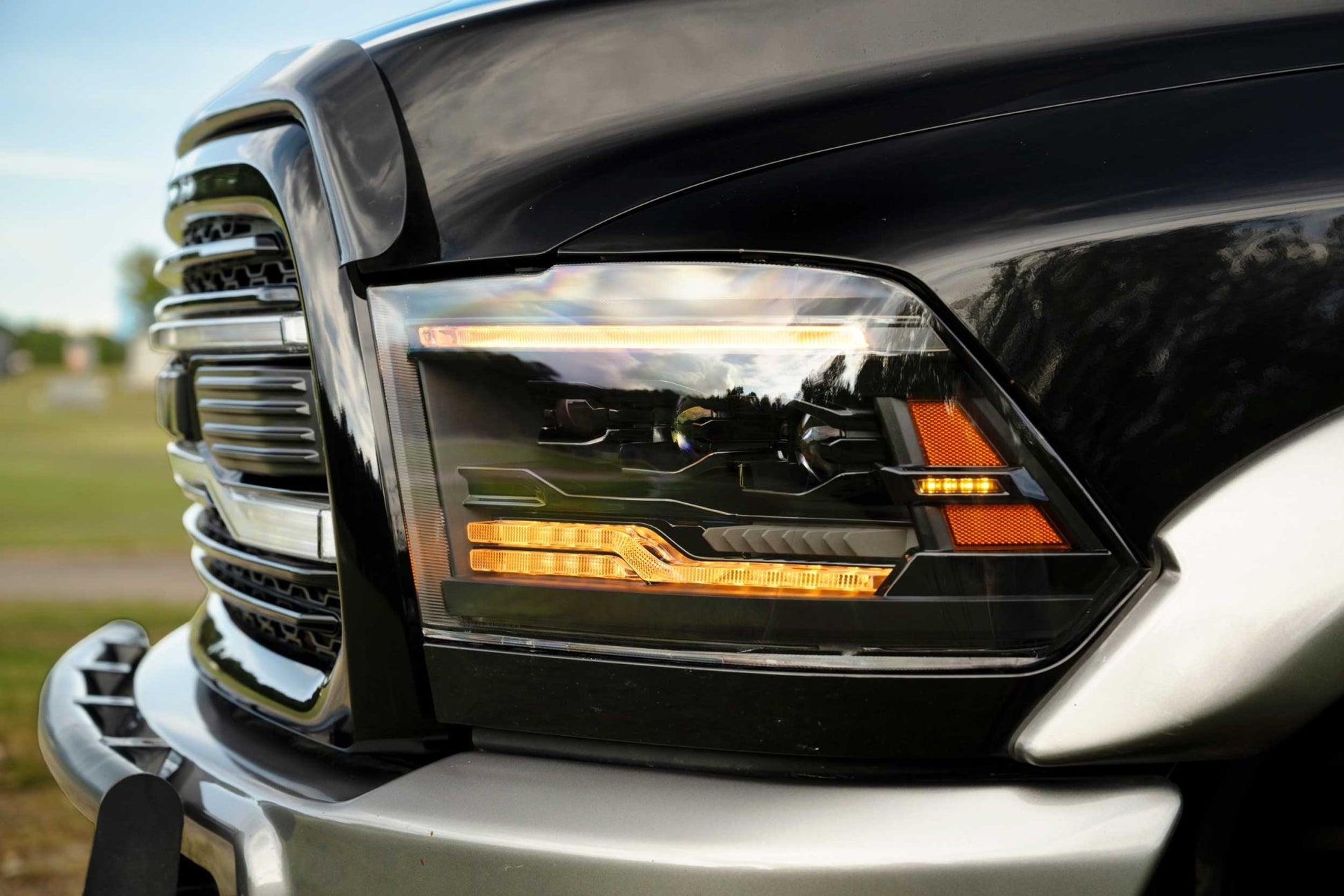 09 - 18 Dodge Ram: Morimoto XB Evo Hybrid Headlights - Headlights - Morimoto