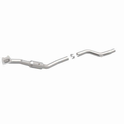 MagnaFlow Right Side Direct Fit Catalytic Converter 15-17 Chrysler 300 3.6L (4-Bolt Flange)