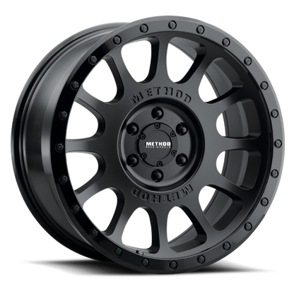 Method MR305 NV 18x9 18mm Offset 8x170 130.81mm CB Matte Black/Gloss Black Lip Wheel