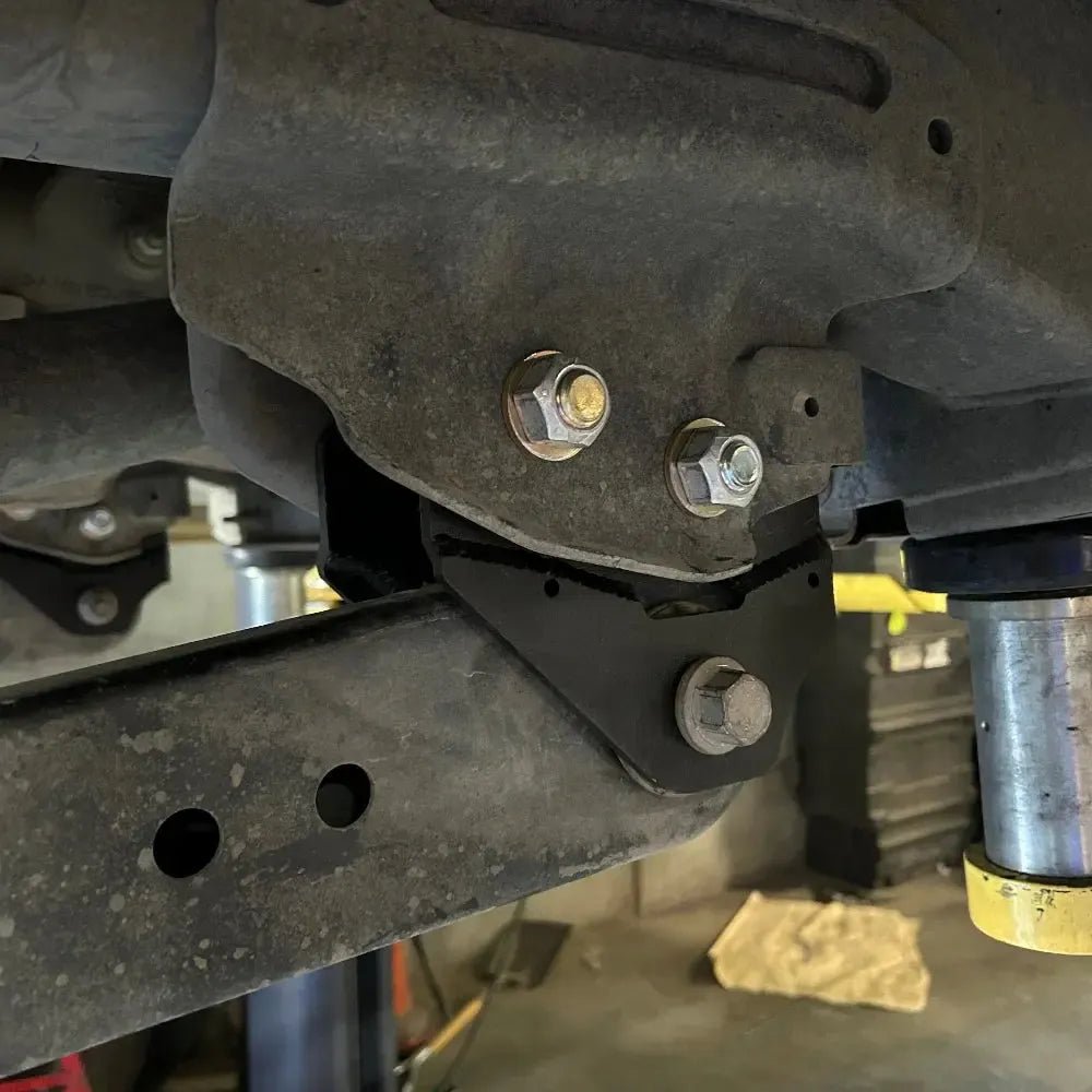 2005 - 2022 Powerstroke Radius Arm Drop 2.5" Lift (105070) - Radius Arm Bracket - S&B Filters