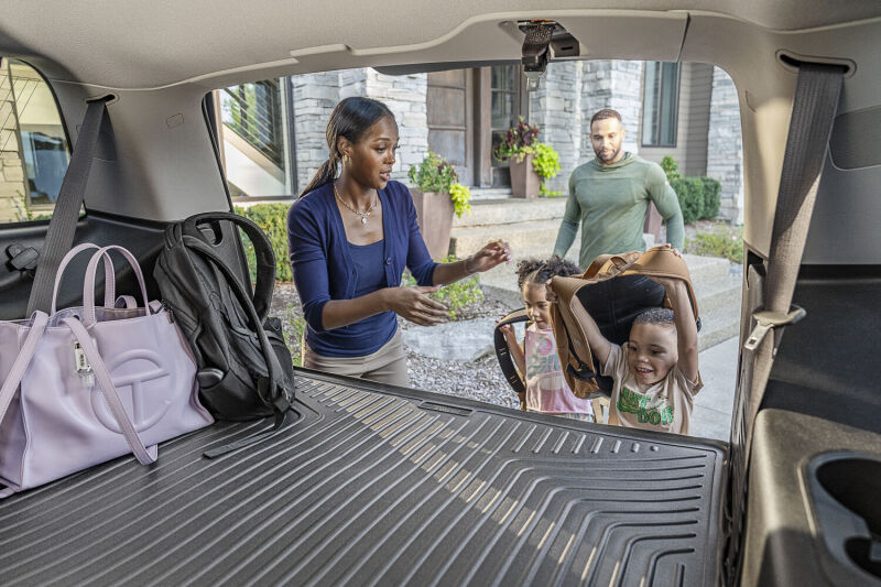 Husky Liners 21-23 Suburban/Yukon XL Weatherbeater Cargo Liner Behind 2rd Row Over Folded 3rd Rw BLK