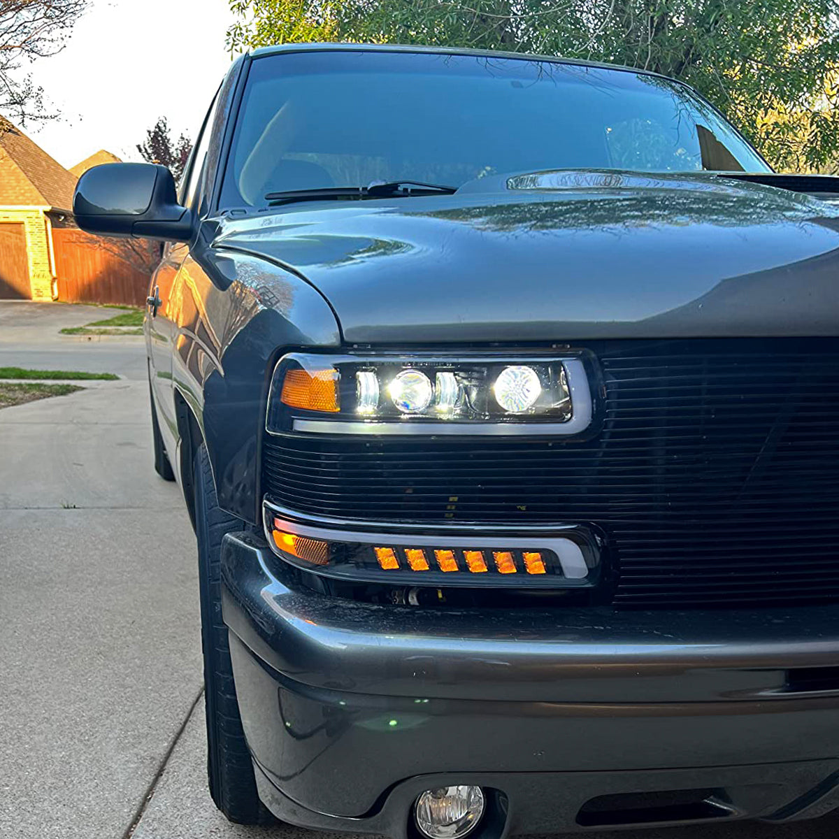 1999-2002 Chevrolet Silverado / 2000-2006 Tahoe / Suburban LED Projector DRL Headlights w/ Bumper Lights (Jet Black Housing/Clear Lens)