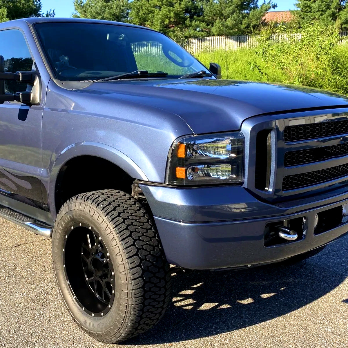 2005-2007 Ford F-250/F-350/F-450/F-550/Excursion Crystal Headlights (Matte Black Housing/Clear Lens)