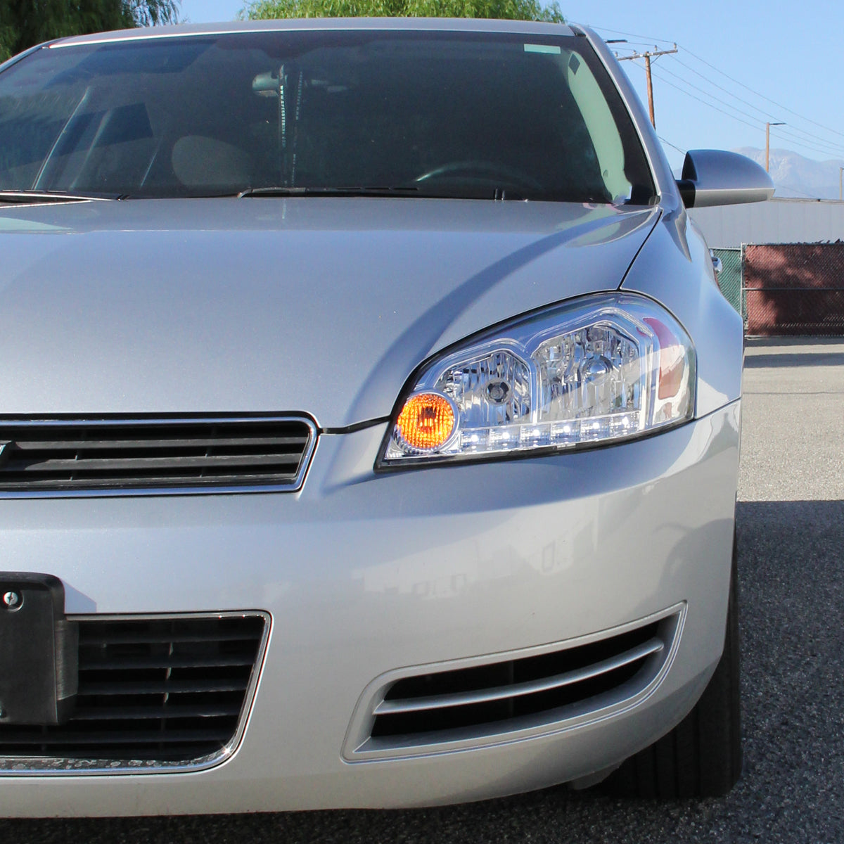2006-2013 Chevrolet Impala / 2014-2015 Impala Limited / 2006-2007 Monte Carlo Factory Style Crystal Headlights w/ SMD LED Light Strip (Chrome Housing/Clear Lens)
