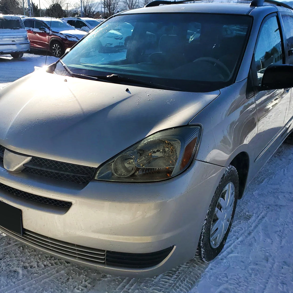 2004-2005 Toyota Sienna Factory Style Headlights w/ Amber Reflector (Chrome Housing/Smoked Lens)