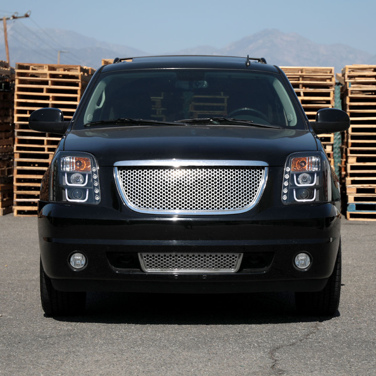 2007-2014 GMC Yukon/Yukon XL 1500/2500 LED U-Bar Projector Headlights (Matte Black Housing/Clear Lens)