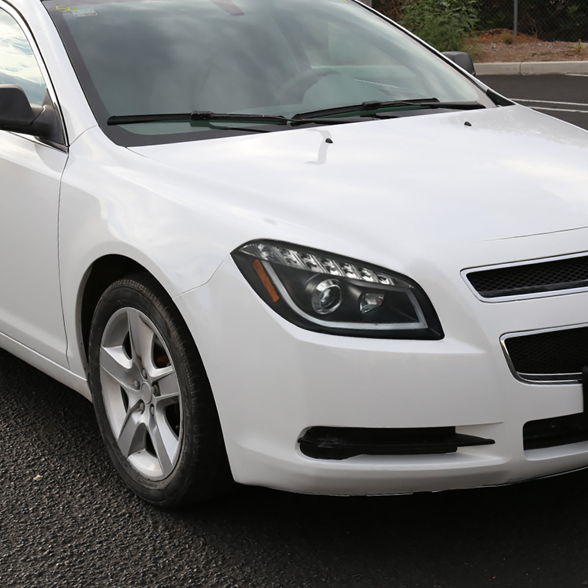 2008-2012 Chevrolet Malibu LS LT LTZ Hybrid LED Bar Projector Headlights w/ LED Turn Signal Lights (Matte Black Housing/Clear Lens)