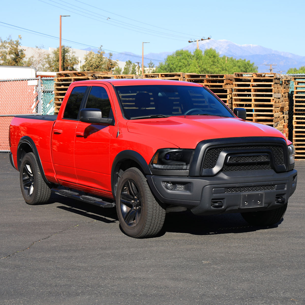 2013-2018 Ram 1500 2500 3500 Sequential LED Bar Signal Projector Headlights (Matte Black Housing/Clear Lens)