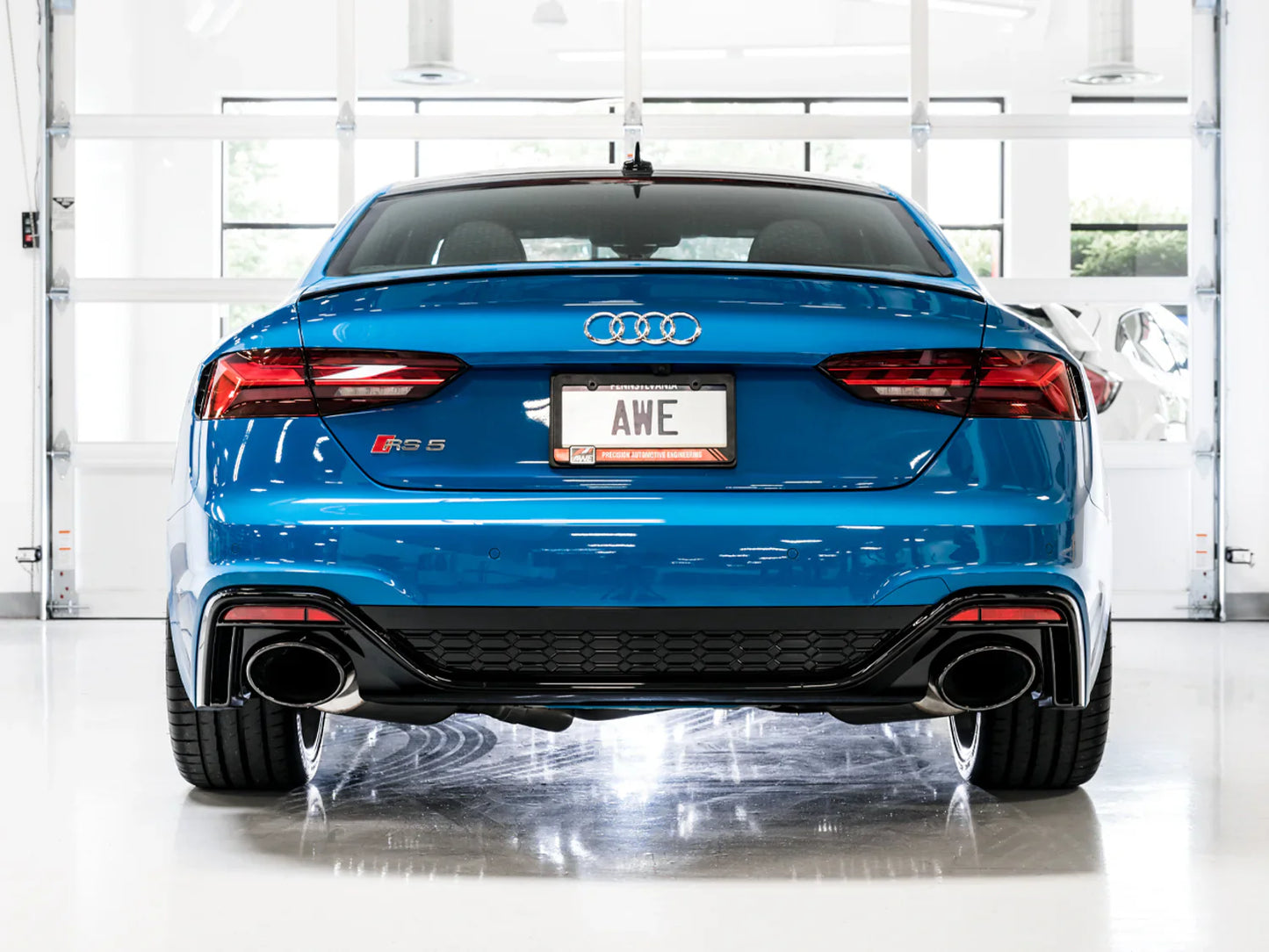 AWE Tuning Non-Resonated Track Edition Exhaust w/RS-Style Diamond Black Tips for 2020+ Audi B9.5 RS5 Sportback