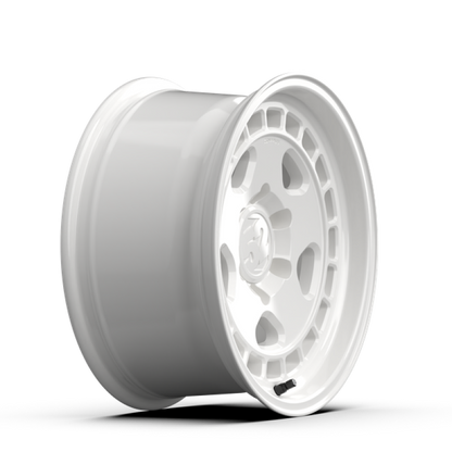 fifteen52 Turbomac HD Classic 17x8.5 / 5x127 BP / 0 ET / 71.5mm CB / 4.75in BS / Classic White Wheel