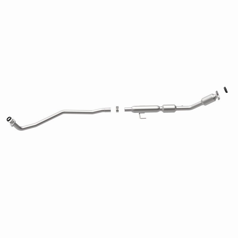 MagnaFlow Direct Fit Catalytic Converter 14-15 Toyota Corolla 1.8L