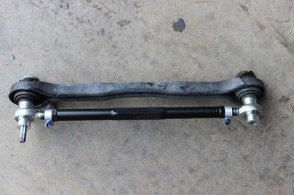 SPL Parts 06-13 BMW 3 Series/1 Series (E9X/E8X) Rear Toe Links w/Eccentric Lockouts (Excl M Models)