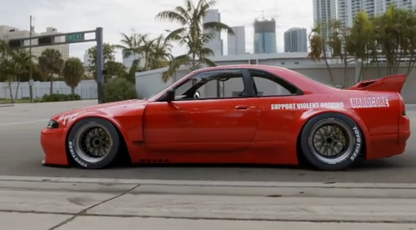 GReddy Pandem 95-98 Nissan Skyline GT-R R33 - Front Fenders