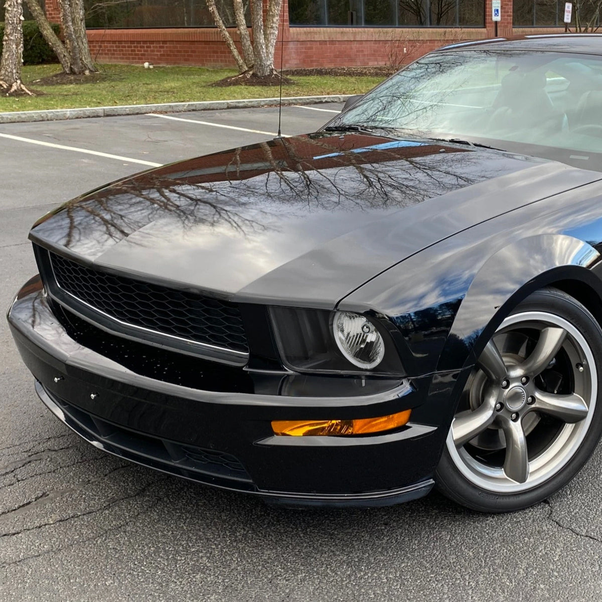2005-2009 Ford Mustang LED Halo Factory Style Headlights (Matte Black Housing/Clear Lens)