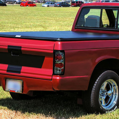 1982-1994 Chevrolet S10/Blazer GMC S15/Sonoma Tail Lights (Chrome Housing/Smoked Lens)