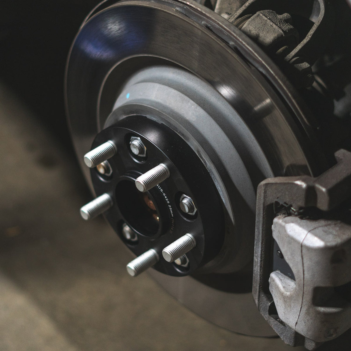 CTS Turbo Tesla Model 3/Model Y Hubcentric Wheel Spacers (with Lip) +18mm | 5x114.3 CB 64.1