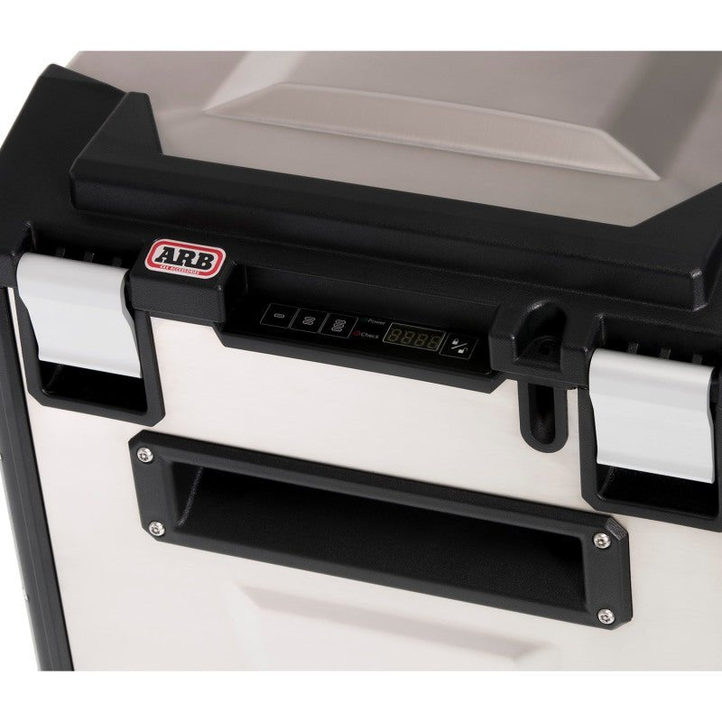ARB Ss Fridge 63 Quart Usa B Plug Fridges
