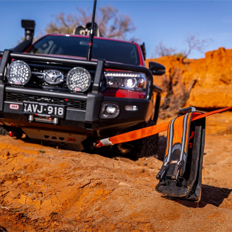 ARB Weekender Recovery Kit Incl 17600lb Recovery Strap/4.75T Shackles Tow Straps