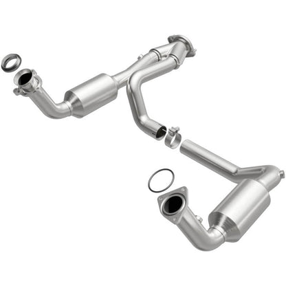 MagnaFlow DF Catalytic Conv OEM 2005 GMC Sierra/Chevrolet Silverado 1500/Cadillac Escalade Underbody