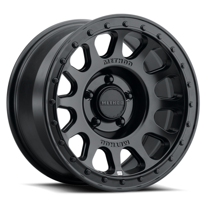 Method MR709 HD Bead Grip 17x 8.5in / ET0 / 5x5 BP / 71.5mm Bore - Black Wheel