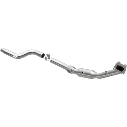 MagnaFlow Left Side Direct Fit Catalytic Converter 15-17 Chrysler 300 3.6L (4-Bolt Flange)