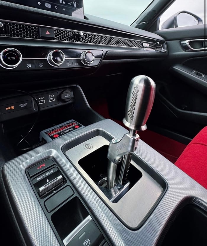 Chasing JS Civic Type R FL5 Titanium Shift Boot Delete
