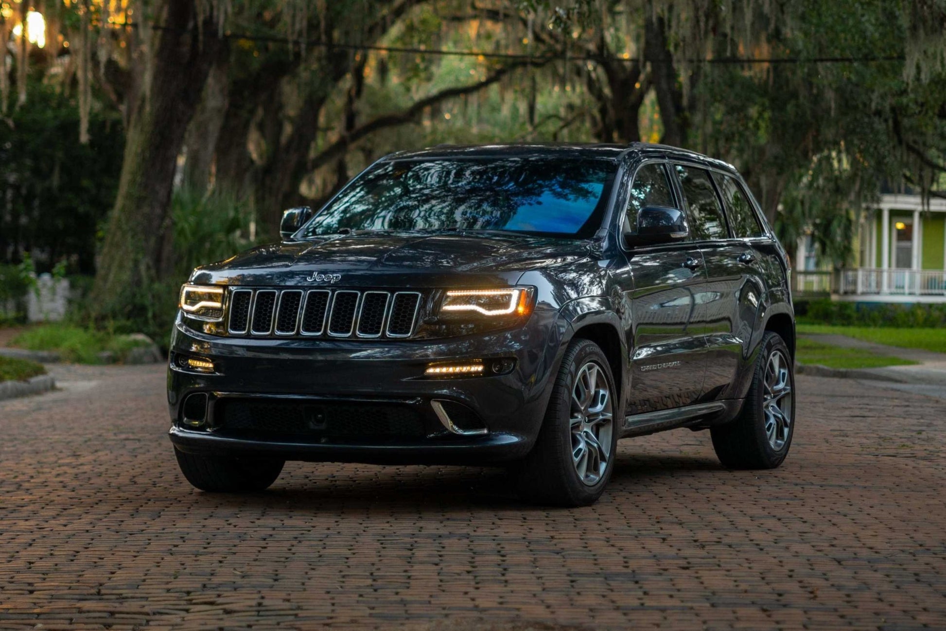 Jeep Grand Cherokee (14 - 22): Morimoto XB LED Headlights - Headlights - Morimoto XB LED Headlights