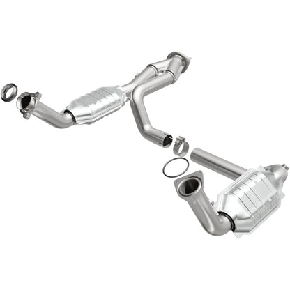 MagnaFlow Conv DF 02-06 Cadillac Escalade / 02-06 Chevy Avalanche 5.3L Dual Conv Y-Pipe Assembly 2WD-Catalytic Converter Direct Fit-Magnaflow