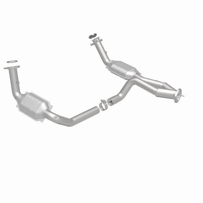 MagnaFlow Conv DF 02-06 Cadillac Escalade / 02-06 Chevy Avalanche 5.3L Dual Conv Y-Pipe Assembly 2WD-Catalytic Converter Direct Fit-Magnaflow