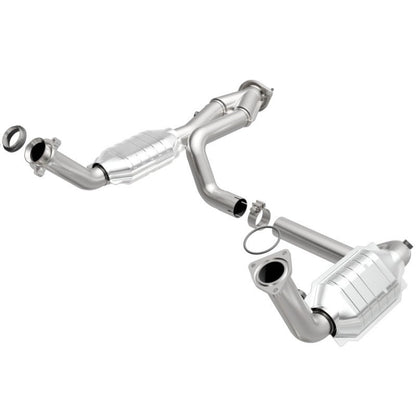 MagnaFlow Conv DF 02-06 Cadillac Escalade / 02-06 Chevy Avalanche 5.3L Dual Conv Y-Pipe Assembly 2WD-Catalytic Converter Direct Fit-Magnaflow