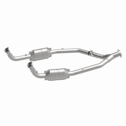 MagnaFlow Conv DF 99-04 LR Discovery V8 49S-Catalytic Converter Direct Fit-Magnaflow