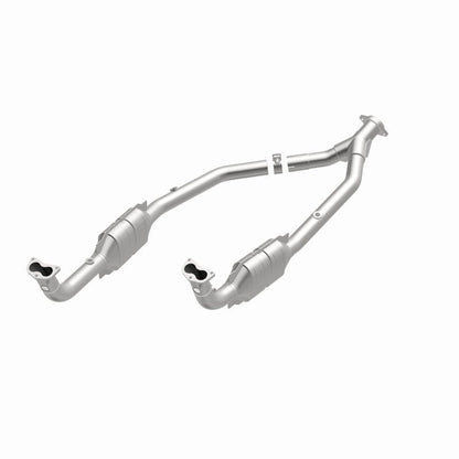MagnaFlow Conv DF 99-04 LR Discovery V8 49S-Catalytic Converter Direct Fit-Magnaflow