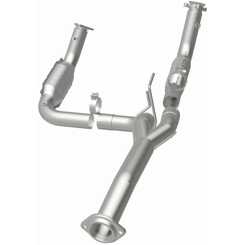 MagnaFlow Conv Direct Fit 11-16 Chevrolet Silverado 2500HD/3500HD / GMC Sierra 2500HD/3500HD-Catalytic Converter Direct Fit-Magnaflow
