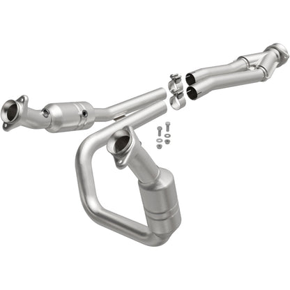MagnaFlow Conv Direct Fit 2015 Ford Transit-150/250/350 V6 3.7L-Catalytic Converter Direct Fit-Magnaflow