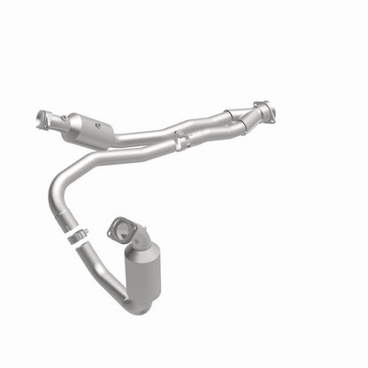 MagnaFlow Direct Fit Catalytic Converter 2015-2017 Transit-150 V6 3.5 OEM Underbody-Catalytic Converter Direct Fit-Magnaflow