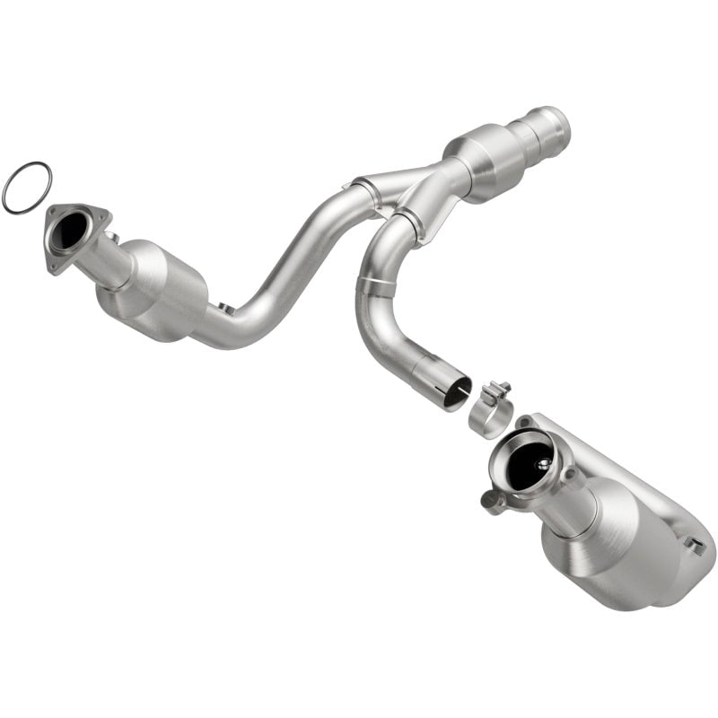 MagnaFlow Direct Fit Catalytic Converter 2015 GMC Yukon XL V8 6.2L-Catalytic Converter Direct Fit-Magnaflow