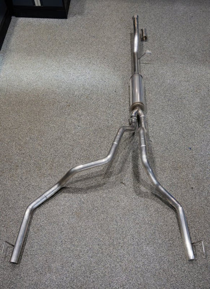 MBRP 21 - 24 Chevrolet Suburban XL 5.3L 3in Aluminized 2.5in Dual Split Carbon Fiber Cat - back - Catback - MBRP