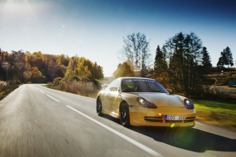Ohlins 99 - 04 Porsche 911 Carrera (996) RWD Road & Track Coilover System Coilovers