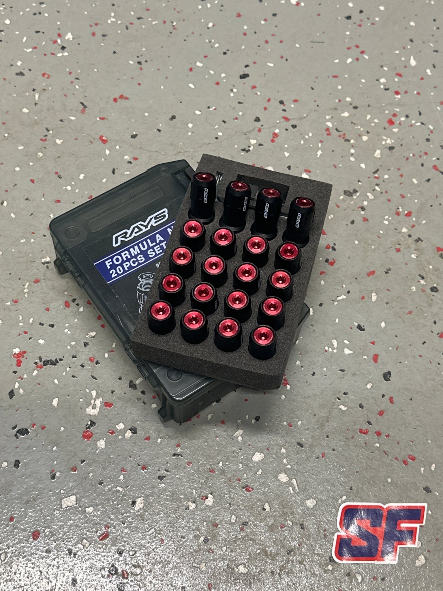 Rays Formula M14x1.5 Black w/ Red Cap 20pc - Lug Nuts - Rays