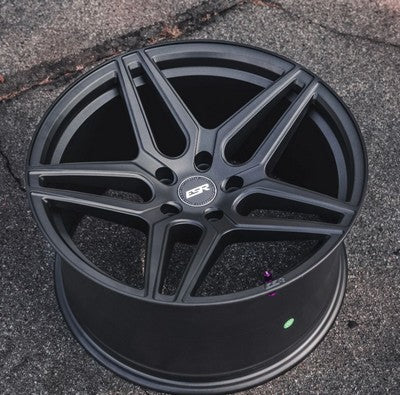 ESR Wheels RF15 Matte Graphite 18x8.5 +30 5x120mm 72.6mm